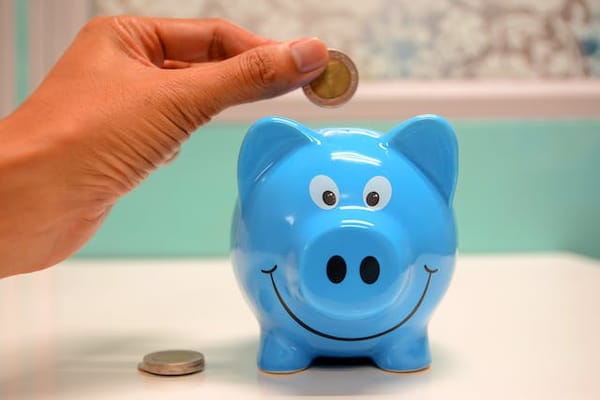 The Complete Guide to Budgeting and Saving Money 